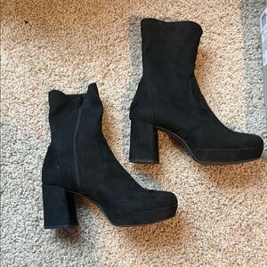 Kenneth Cole Reaction Black Suede Heeled Boots